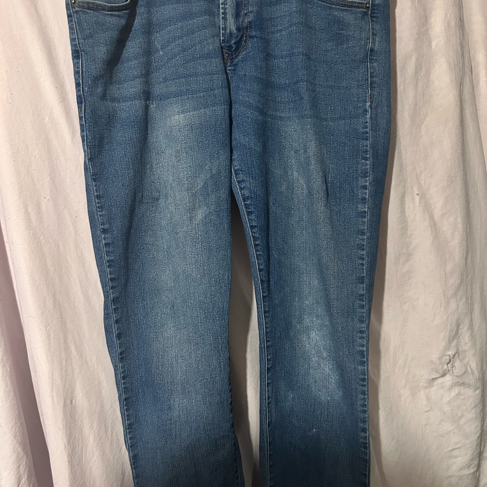 Jackson & Driggs Light Washed Men’s Blue Jeans